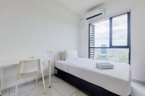 New Furnished Studio Room Sky House Alam Sutera Apartment By Travelio